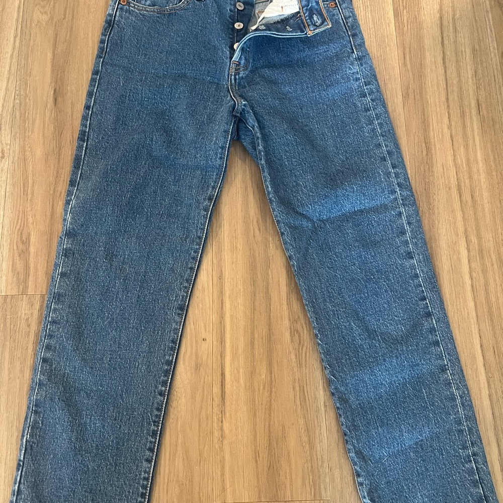 Levi's women’s Straight Blue Jeans